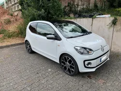 Weiß Gebraucht 2015 VW up! Highline Kleinwagen | 6.500 € (Fairer Preis)