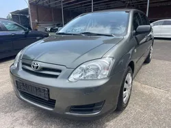 Grau Gebraucht 2006 Toyota Corolla Limousine | 2.999 € (Guter Preis)
