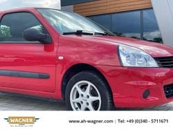 Rot Gebraucht 2011 Renault Clio II Campus Kleinwagen | 2.499 € (Fairer Preis)