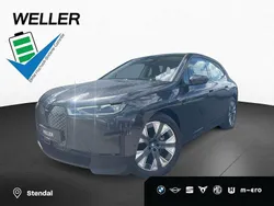 Grau Gebraucht 2022 BMW iX Sport Line SUV | 47.950 € (Etwas zu teuer)