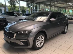 Stahlgrau Neu 2024 Skoda Scala Lodge Kleinwagen | 24.395 € (Guter Preis)