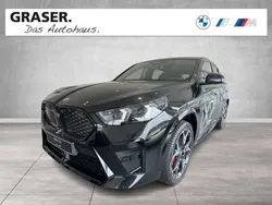 Schwarz (black sapphire metallic) Gebraucht 2024 BMW iX2 M Sport SUV | 52.900 € (Guter Preis)