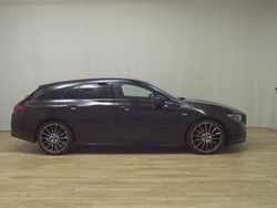 Schwarz Gebraucht 2022 Mercedes CLA200 Shooting Brake AMG line Kombi | 22.980 € (Guter Preis)