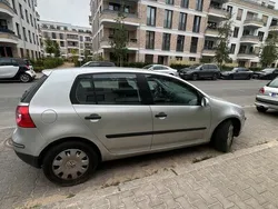 Silber Gebraucht 2004 VW Golf V Comfortline Kleinwagen | 3.100 € (Fairer Preis)