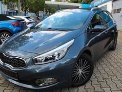 Grau Gebraucht 2013 Kia Ceed Sportswagon Kombi | 7.390 € (Guter Preis)