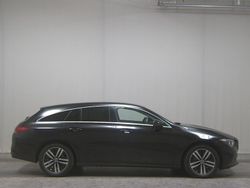 Schwarz Gebraucht 2021 Mercedes CLA220 Shooting Brake Progressive Kombi | 22.380 € (Superpreis)