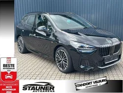 Black sapphiremetallic Gebraucht 2023 BMW 218 Active Tourer M Sport Van / Kleinbus | 28.400 € (Guter Preis)
