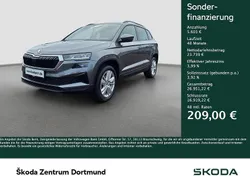 Grau Gebraucht 2024 Skoda Karoq Selection SUV | 29.342 € (Guter Preis)
