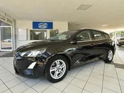 Schwarz Gebraucht 2019 Ford Focus Limousine | 14.980 € (Fairer Preis)