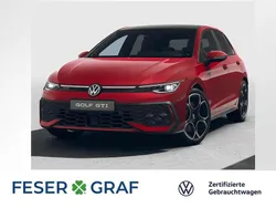 Kings red metallic / schwarz uni (dachfarbe) Gebraucht 2024 VW Golf VIII GTI Limousine | 39.990 € (Fairer Preis)