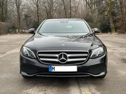 Schwarz Gebraucht 2017 Mercedes E220 Limousine | 25.000 € (Guter Preis)