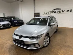Silber Gebraucht 2022 VW Golf VIII Life Kombi | 21.990 € (Guter Preis)