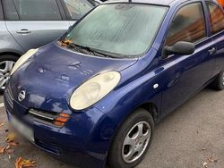 Blau Gebraucht 2003 Nissan Micra Kleinwagen | 1.900 €