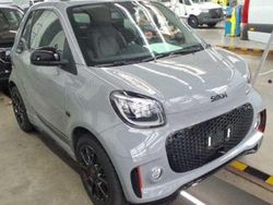 Grau Gebraucht 2020 Smart ForTwo Electric Drive Brabus Cabrio | 19.999 € (Teuer)