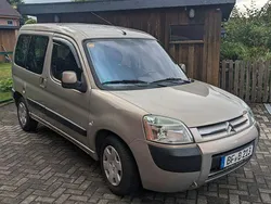 Beige Gebraucht 2006 Citroën Berlingo Van / Kleinbus | 3.850 € (Teuer)