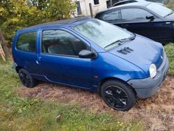 Blau Gebraucht 2002 Renault Twingo Liberty Kleinwagen | 950 € (Guter Preis)