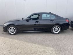 Schwarz Gebraucht 2020 BMW 320 Limousine | 25.800 € (Fairer Preis)