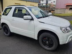 Weiß Gebraucht 2011 Suzuki Grand Vitara Comfort SUV | 12.999 € (Etwas zu teuer)