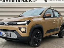 Safaribeige Gebraucht 2024 Dacia Spring Extreme Kleinwagen | 21.555 € (Teuer)