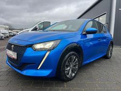 Blau Gebraucht 2021 Peugeot e-208 Allure Kleinwagen | 11.980 € (Fairer Preis)