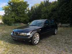 Schwarz Gebraucht 2002 BMW 318 Basis Limousine | 1.000 € (Guter Preis)