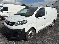 Jade weiss/arktis weiss Gebraucht 2022 Opel Vivaro-e Combi Edition Van | 23.950 € (Guter Preis)