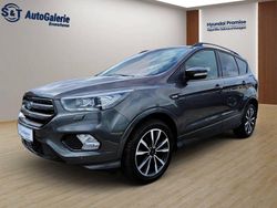 Grau Gebraucht 2019 Ford Kuga SUV | 16.790 € (Fairer Preis)