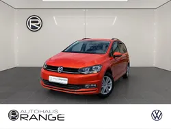 Orange Gebraucht 2017 VW Touran Trendline Van / Kleinbus | 16.980 € (Guter Preis)