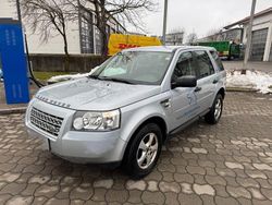 Grau Gebraucht 2010 Land Rover Freelander 2 SUV | 3.490 €