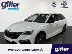 Moonweiss metallic Gebraucht 2021 Skoda Octavia RS Kombi | 31.369 € (Fairer Preis)