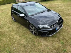 Schwarz Gebraucht 2017 VW Golf VII R Limousine | 24.350 € (Fairer Preis)