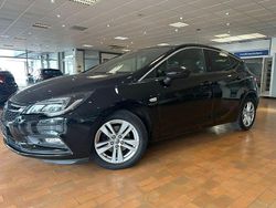 Schwarz Gebraucht 2018 Opel Astra Dynamic Limousine | 11.990 € (Fairer Preis)