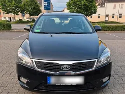 Schwarz Gebraucht 2010 Kia Ceed Kleinwagen | 3.700 € (Fairer Preis)