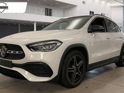 Polarweiss Gebraucht 2021 Mercedes GLA200 AMG line SUV | 32.999 € (Fairer Preis)