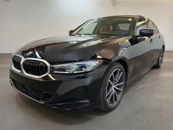 Schwarz Gebraucht 2024 BMW 320 Comfort Edition Limousine | 40.690 € (Guter Preis)