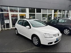 Weiß Gebraucht 2007 VW Golf V Kleinwagen | 4.000 € (Etwas zu teuer)