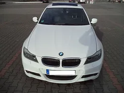 Weiß Gebraucht 2010 BMW 318 M Sport Limousine | 18.000 €