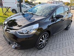 Schwarz Gebraucht 2015 Renault Clio GrandTour Luxe Kombi | 7.400 € (Fairer Preis)