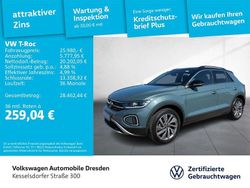 Petroleum blue metallic schwar Gebraucht 2024 VW T-Roc Life SUV | 25.980 € (Guter Preis)