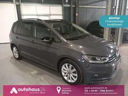 Grau Gebraucht 2022 VW Touran Highline Van / Kleinbus | 24.970 € (Guter Preis)