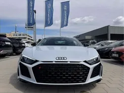 Suzukagrau metallic (weiss) Gebraucht 2024 Audi R8 Coupé Performance Coupé | 149.885 €