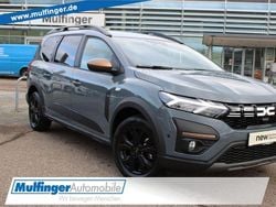Grau Gebraucht 2025 Dacia Jogger Extreme Van / Kleinbus | 18.950 € (Guter Preis)