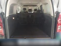Grau Gebraucht 2021 Citroën Berlingo PureTech Van / Kleinbus | 23.180 € (Fairer Preis)