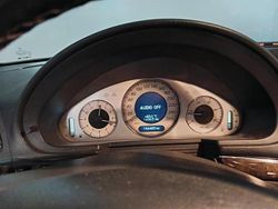 Silber Gebraucht 2004 Mercedes E220 Limousine | 2.800 € (Superpreis)