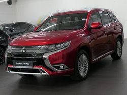 Rot Gebraucht 2020 Mitsubishi Outlander P-HEV Plus SUV | 23.390 € (Fairer Preis)