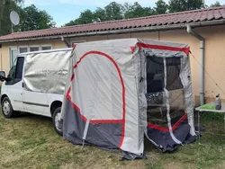 Weiß Gebraucht 2009 Ford Tourneo Van / Kleinbus | 8.600 € (Teuer)