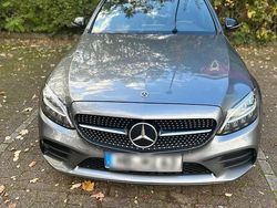 Grau Gebraucht 2019 Mercedes C180 AMG Kombi | 22.000 €