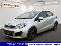 Silber Gebraucht 2012 Kia Rio Edition 7 Limousine | 3.899 € (Guter Preis)