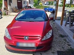 Rot Gebraucht 2004 Peugeot 307 CC Cabrio | 3.000 €
