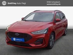 Fantastic red tc Gebraucht 2023 Ford Focus ST-Line Kombi | 20.890 € (Guter Preis)